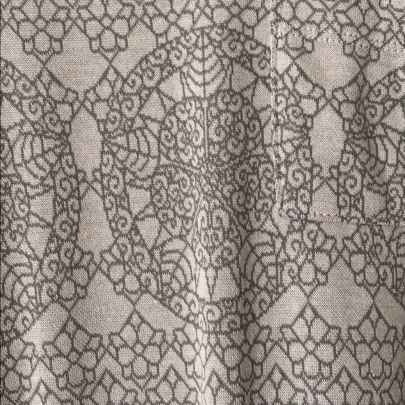 Lularoe Carly - Picture 2 of 2